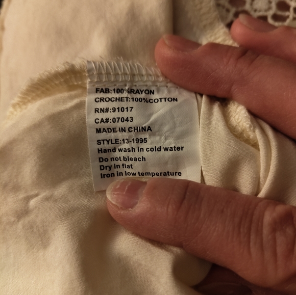 Crocheted back top - Picture 7 of 7